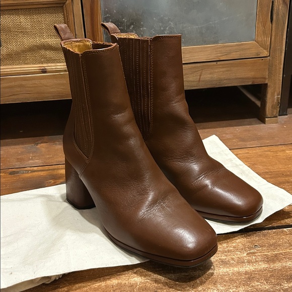 Sezane Shoes - Sezane Dorie Boots Vintage Smooth Chocolate - Size 7